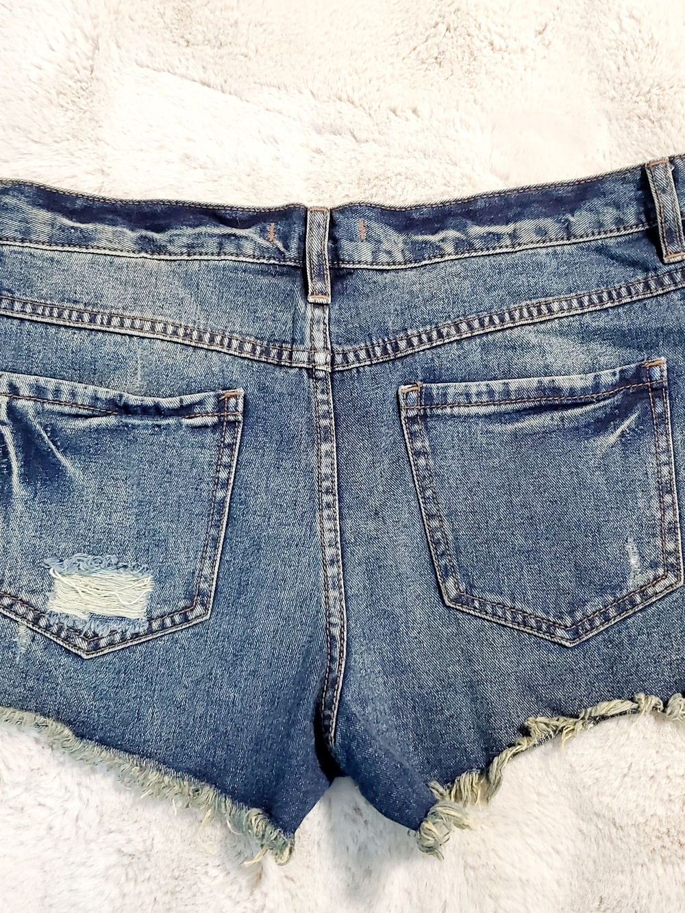 FREE PEOPLE Button Fly Distressed Denim Shorts Boho Festival Beach W29 - Picture 9 of 11